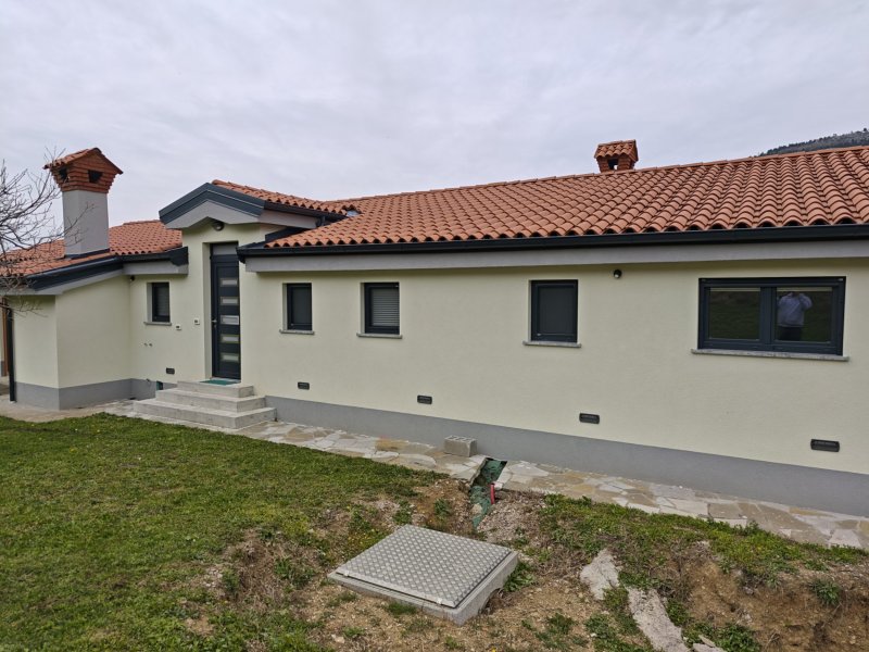 Družinska hi&scaron;a Hrastovlje