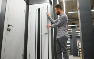 Kako izbrati prava PVC vrata za va&scaron; dom?